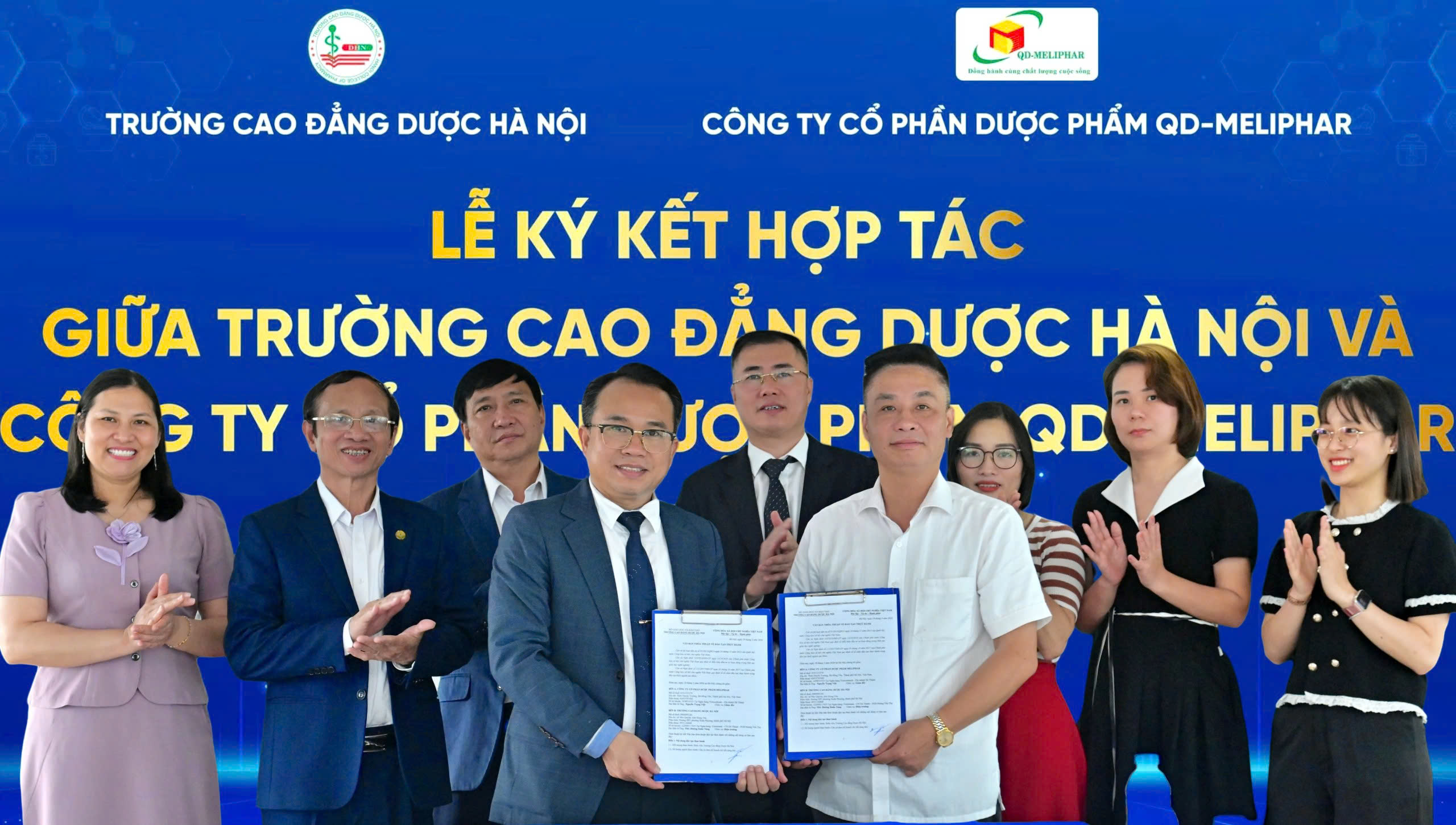Toàn cảnh lễ ký kết hợp tác đào tạo giữa QD-Meliphar và Trường Cao đẳng Dược Hà Nội
